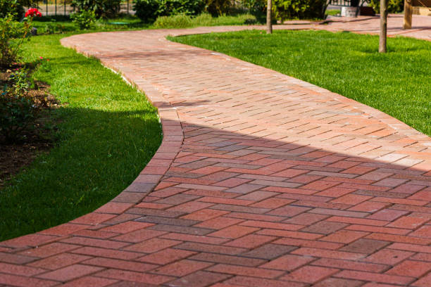 Best Residential Driveway Paver Services  in Alton, IL