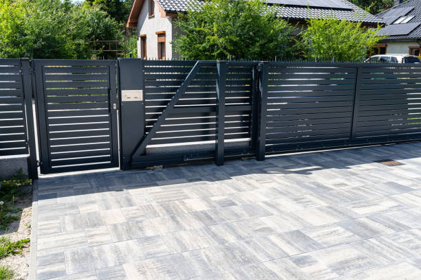 Best Driveway Paving Contractor  in Alton, IL